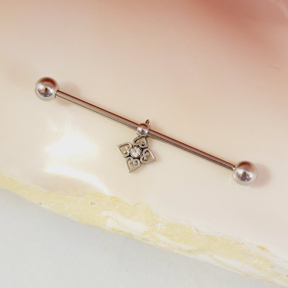 NWT 14G filigree heart dangle industrial barbell with clear gem piercing jewelry